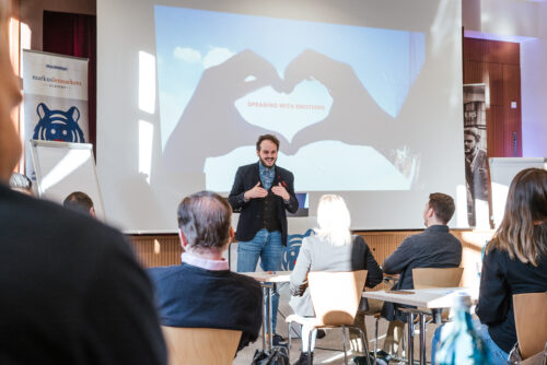Seminar Speaking with Emotions